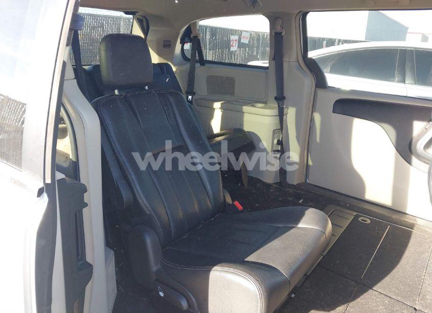 Photo 8 of 2012 Chrysler Town & COUNTRY TOURING (VIN 2C4RC1BGXCR305160)
