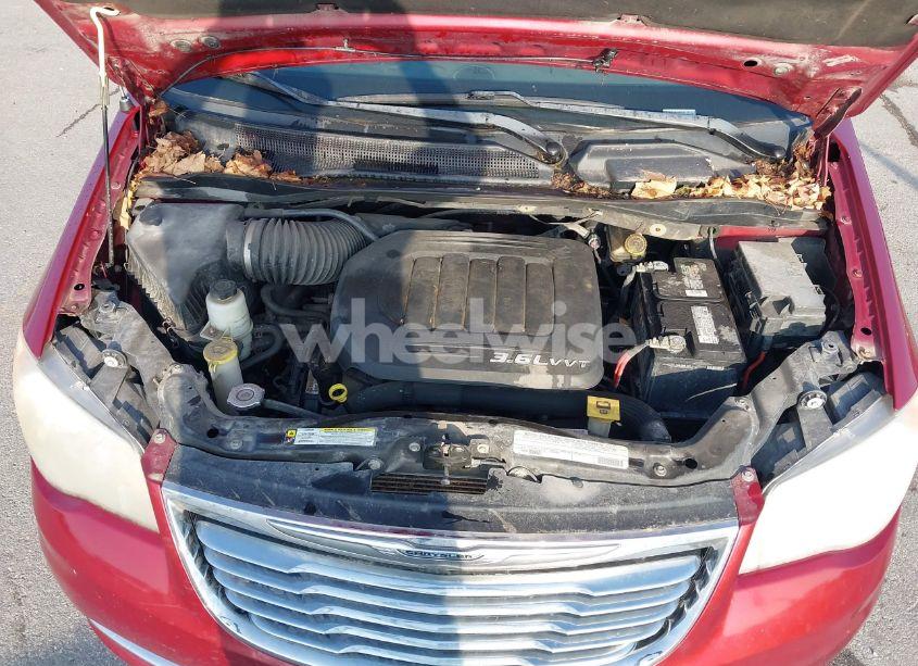 Photo 10 of 2012 Chrysler Town & COUNTRY TOURING (VIN 2C4RC1BGXCR319107)