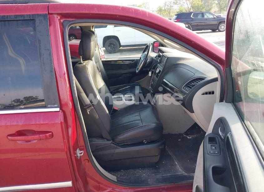 Photo 5 of 2012 Chrysler Town & COUNTRY TOURING (VIN 2C4RC1BGXCR319107)