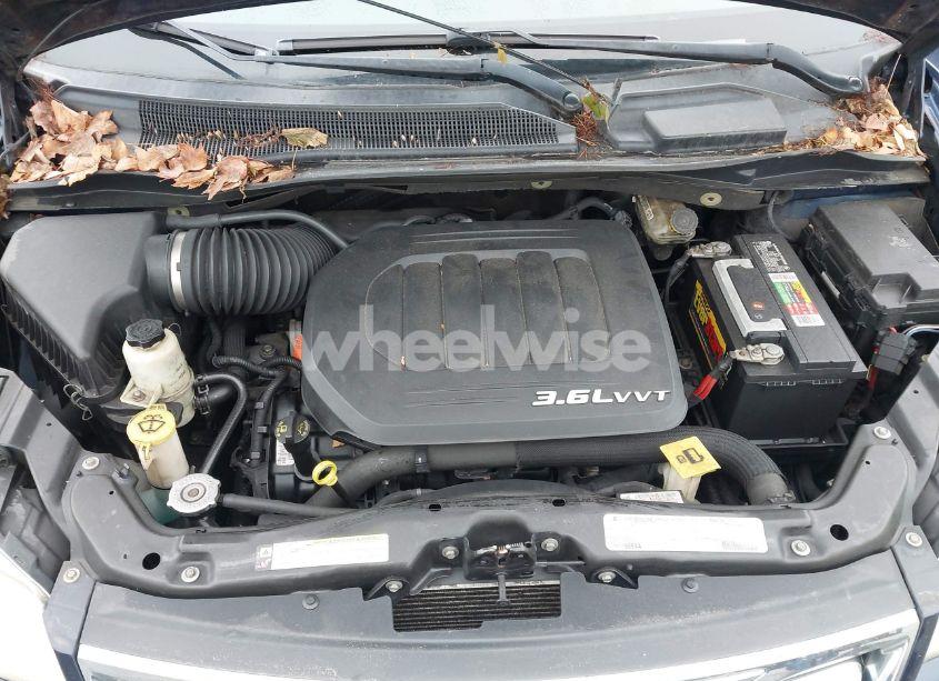 Photo 10 of 2012 Chrysler Town & COUNTRY TOURING (VIN 2C4RC1BGXCR345013)