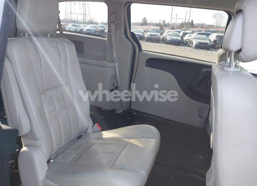 Photo 8 of 2012 Chrysler Town & COUNTRY TOURING (VIN 2C4RC1BGXCR363348)