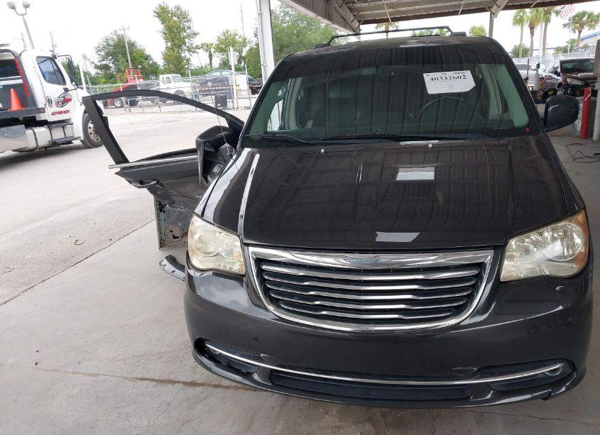 Photo 12 of 2012 Chrysler Town & COUNTRY TOURING (VIN 2C4RC1BGXCR423466)