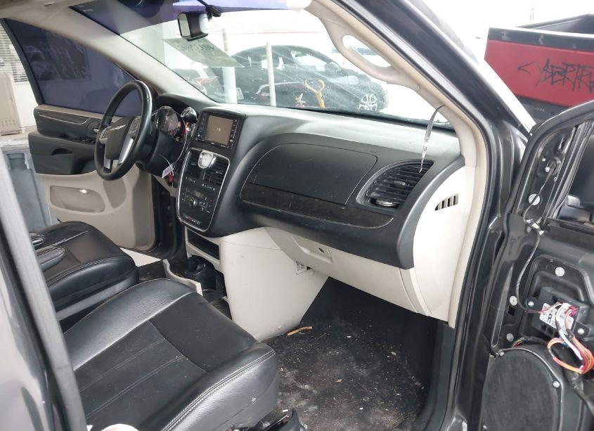 Photo 5 of 2012 Chrysler Town & COUNTRY TOURING (VIN 2C4RC1BGXCR423466)