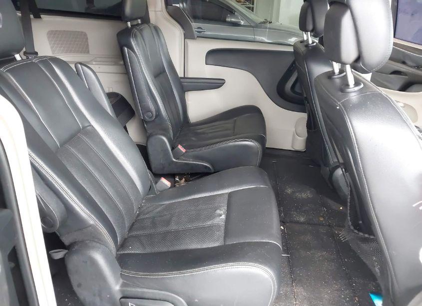 Photo 8 of 2012 Chrysler Town & COUNTRY TOURING (VIN 2C4RC1BGXCR423466)