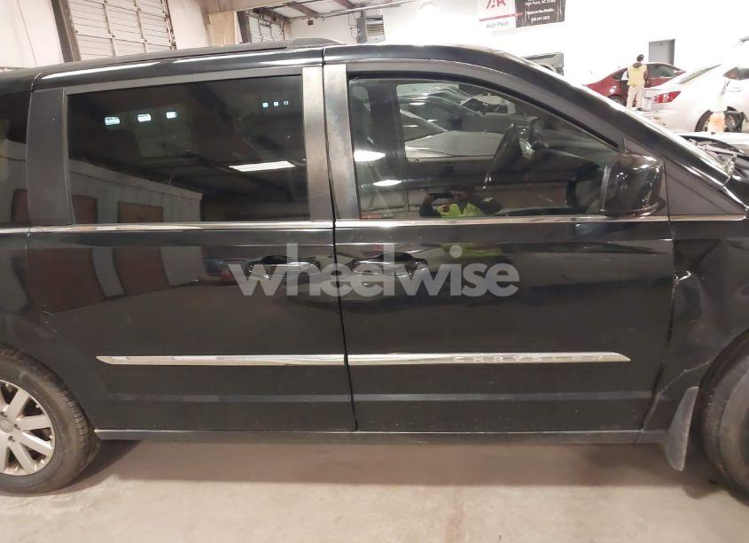 Photo 13 of 2013 Chrysler Town & COUNTRY TOURING (VIN 2C4RC1BGXDR509393)