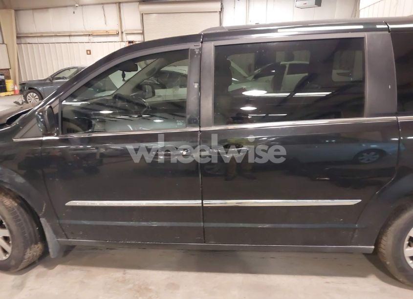 Photo 14 of 2013 Chrysler Town & COUNTRY TOURING (VIN 2C4RC1BGXDR509393)