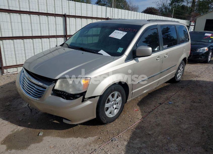 Photo 2 of 2013 Chrysler Town & COUNTRY TOURING (VIN 2C4RC1BGXDR519860)