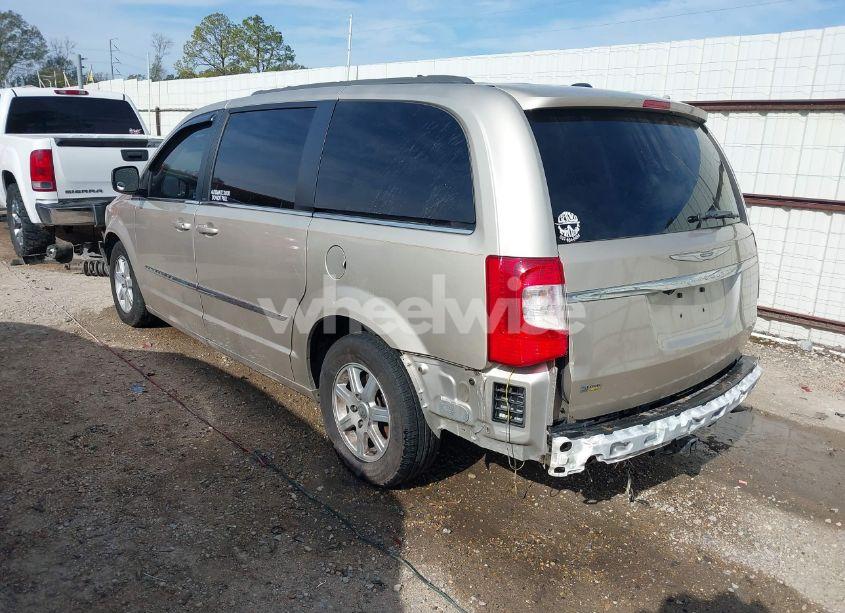 Photo 3 of 2013 Chrysler Town & COUNTRY TOURING (VIN 2C4RC1BGXDR519860)
