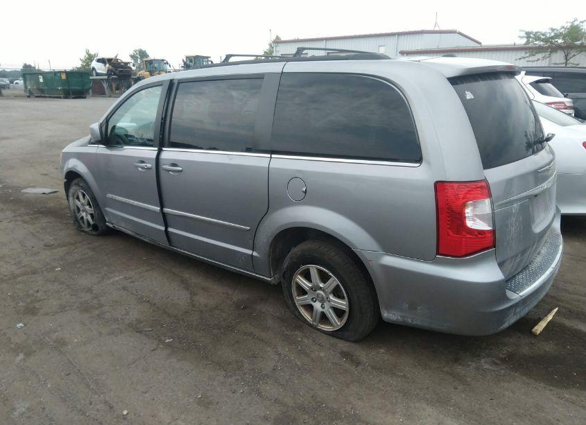 Photo 3 of 2013 Chrysler Town & COUNTRY TOURING (VIN 2C4RC1BGXDR555807)