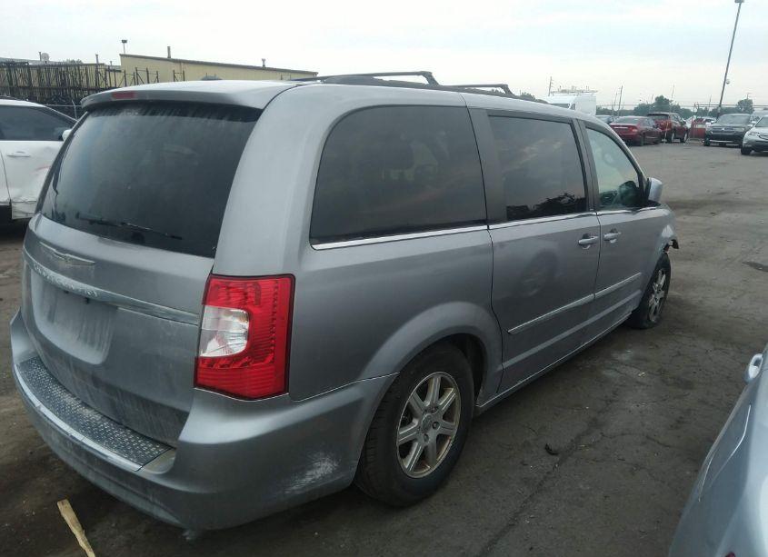 Photo 4 of 2013 Chrysler Town & COUNTRY TOURING (VIN 2C4RC1BGXDR555807)