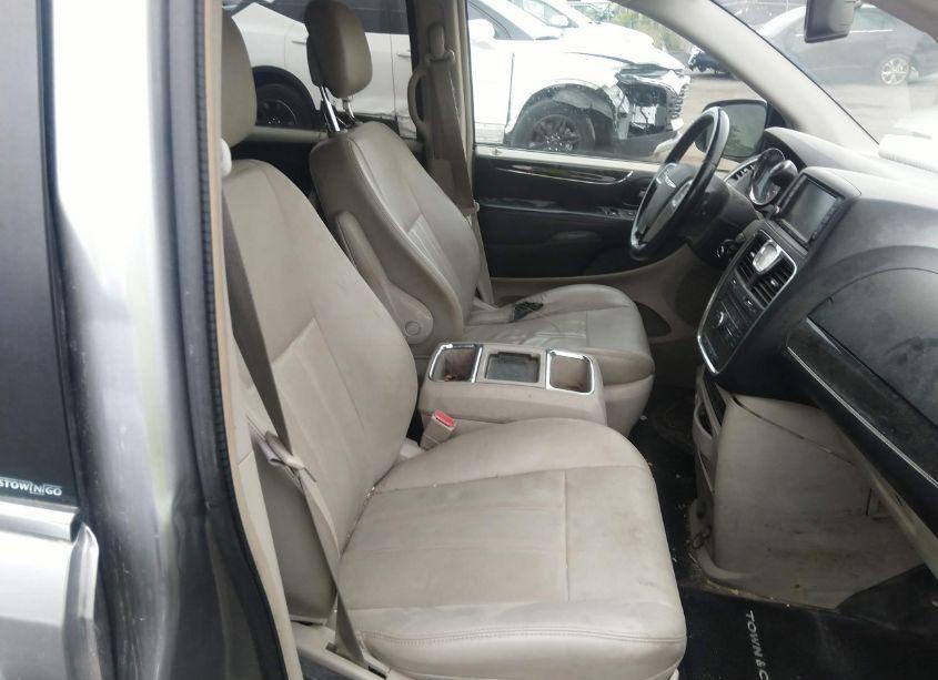 Photo 5 of 2013 Chrysler Town & COUNTRY TOURING (VIN 2C4RC1BGXDR555807)