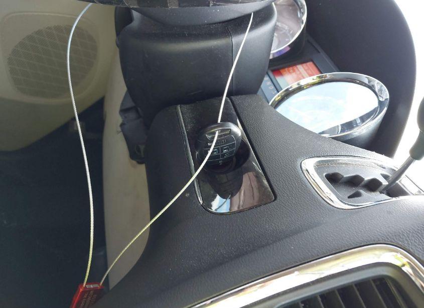 Photo 11 of 2013 Chrysler Town & COUNTRY TOURING (VIN 2C4RC1BGXDR583302)