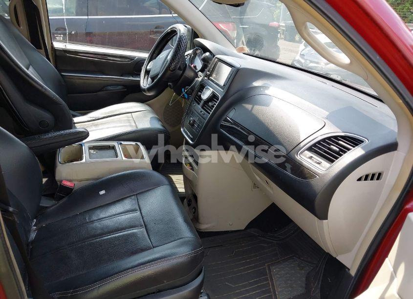 Photo 5 of 2013 Chrysler Town & COUNTRY TOURING (VIN 2C4RC1BGXDR583509)