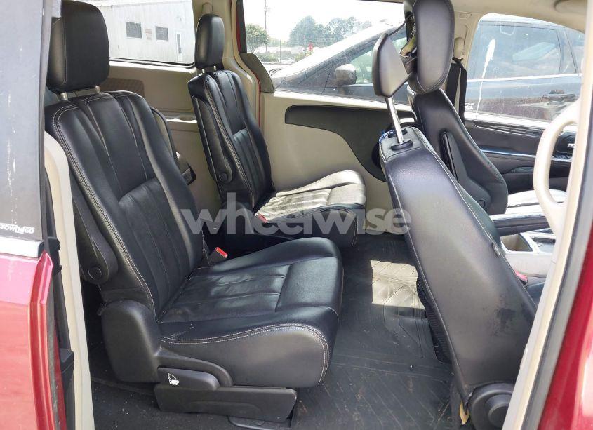 Photo 8 of 2013 Chrysler Town & COUNTRY TOURING (VIN 2C4RC1BGXDR583509)