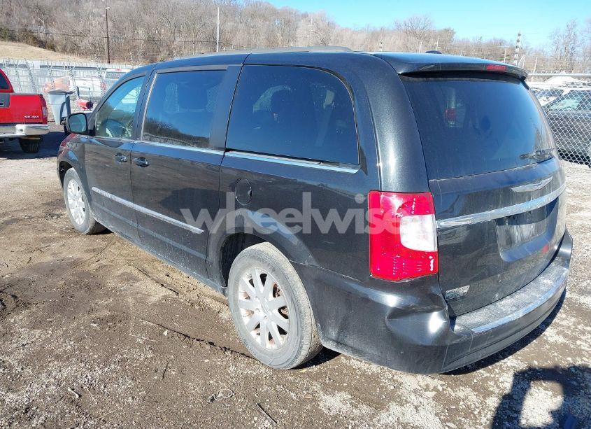 Photo 3 of 2013 Chrysler Town & COUNTRY TOURING (VIN 2C4RC1BGXDR603810)