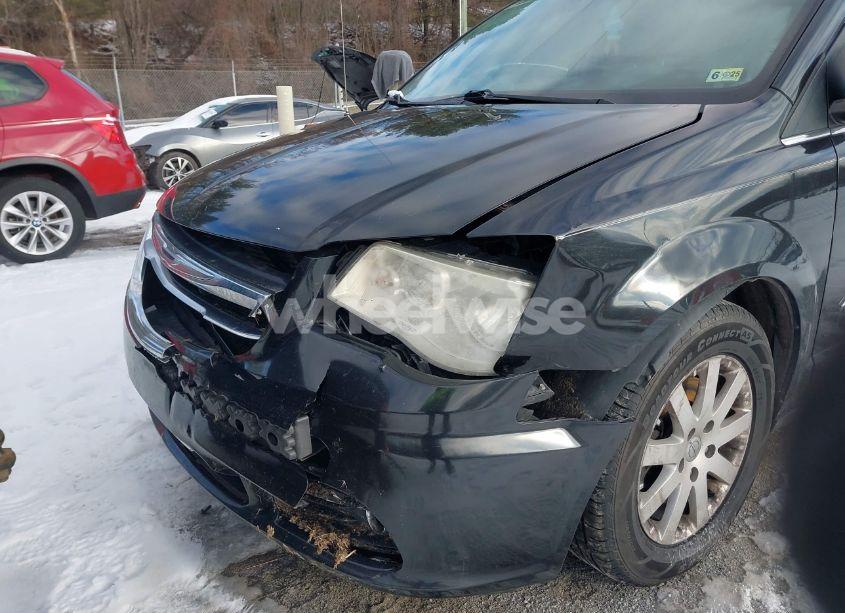 Photo 6 of 2013 Chrysler Town & COUNTRY TOURING (VIN 2C4RC1BGXDR620378)