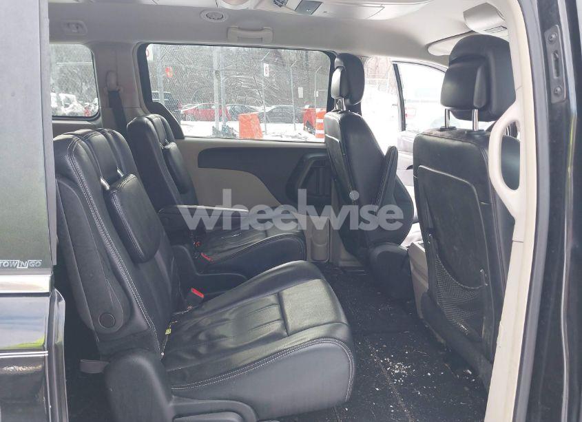 Photo 8 of 2013 Chrysler Town & COUNTRY TOURING (VIN 2C4RC1BGXDR620378)