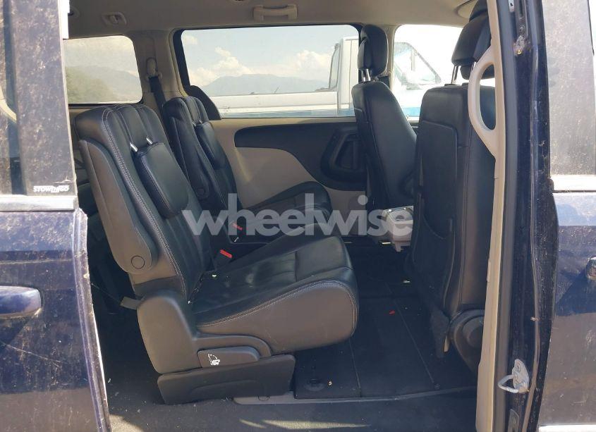 Photo 8 of 2013 Chrysler Town & COUNTRY TOURING (VIN 2C4RC1BGXDR657575)