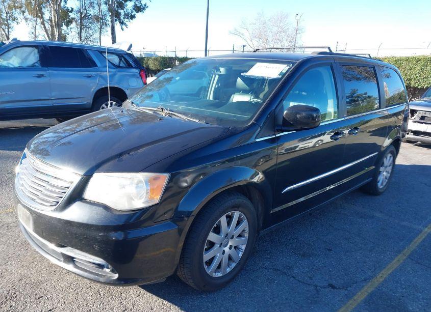 Photo 2 of 2013 Chrysler Town & COUNTRY TOURING (VIN 2C4RC1BGXDR692035)