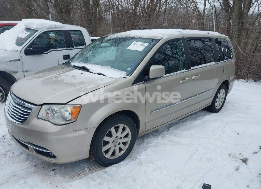 Photo 2 of 2013 Chrysler Town & COUNTRY TOURING (VIN 2C4RC1BGXDR705303)