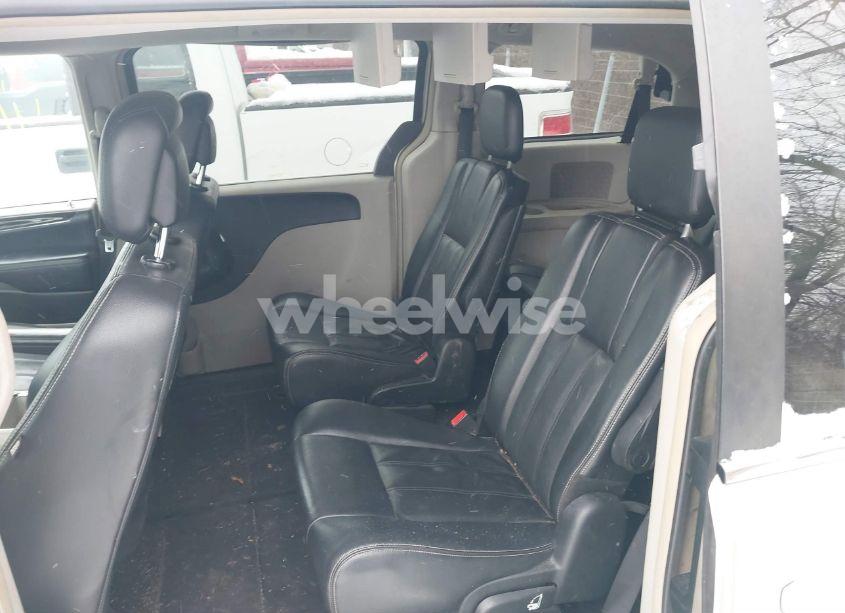 Photo 8 of 2013 Chrysler Town & COUNTRY TOURING (VIN 2C4RC1BGXDR705303)
