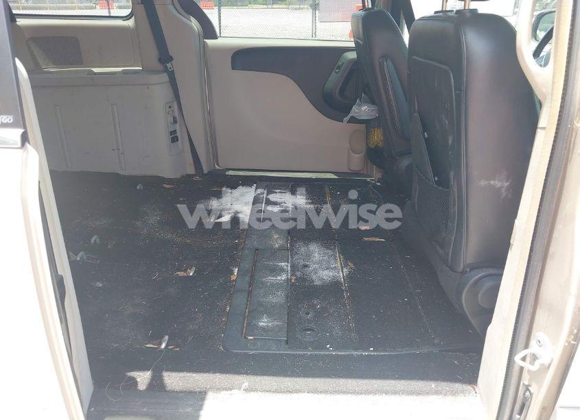 Photo 8 of 2013 Chrysler Town & COUNTRY TOURING (VIN 2C4RC1BGXDR706855)