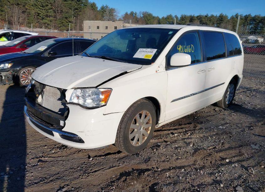 Photo 2 of 2013 Chrysler Town & COUNTRY TOURING (VIN 2C4RC1BGXDR741797)