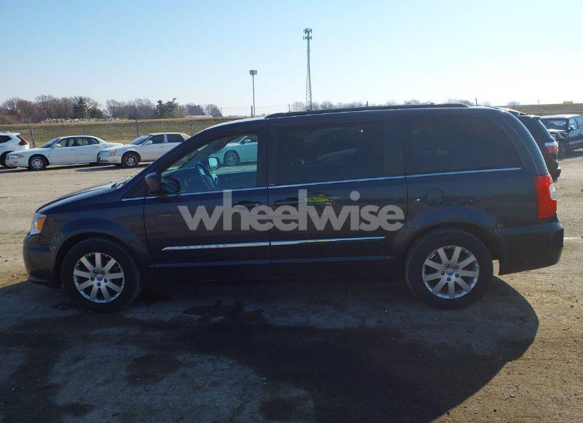Photo 12 of 2013 Chrysler Town & COUNTRY TOURING (VIN 2C4RC1BGXDR747549)