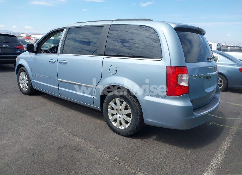 Photo 3 of 2013 Chrysler Town & COUNTRY TOURING (VIN 2C4RC1BGXDR774220)