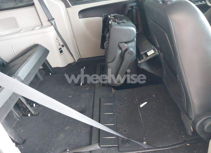 Photo 8 of 2013 Chrysler Town & COUNTRY TOURING (VIN 2C4RC1BGXDR815333)