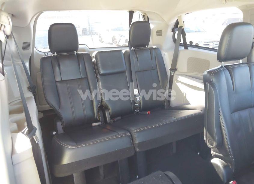 Photo 17 of 2014 Chrysler Town & COUNTRY TOURING (VIN 2C4RC1BGXER123767)