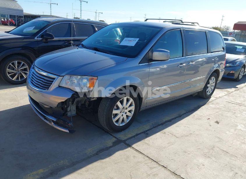 Photo 2 of 2014 Chrysler Town & COUNTRY TOURING (VIN 2C4RC1BGXER123767)
