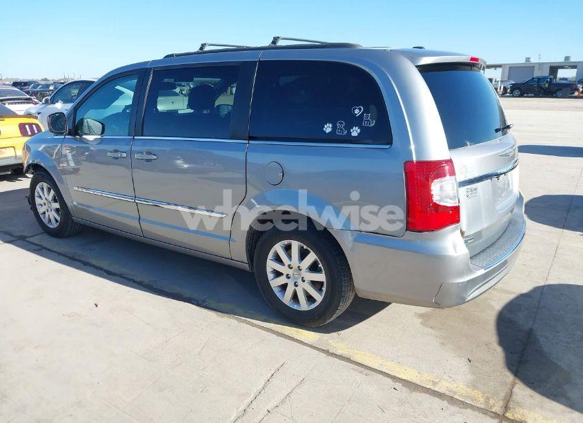 Photo 3 of 2014 Chrysler Town & COUNTRY TOURING (VIN 2C4RC1BGXER123767)