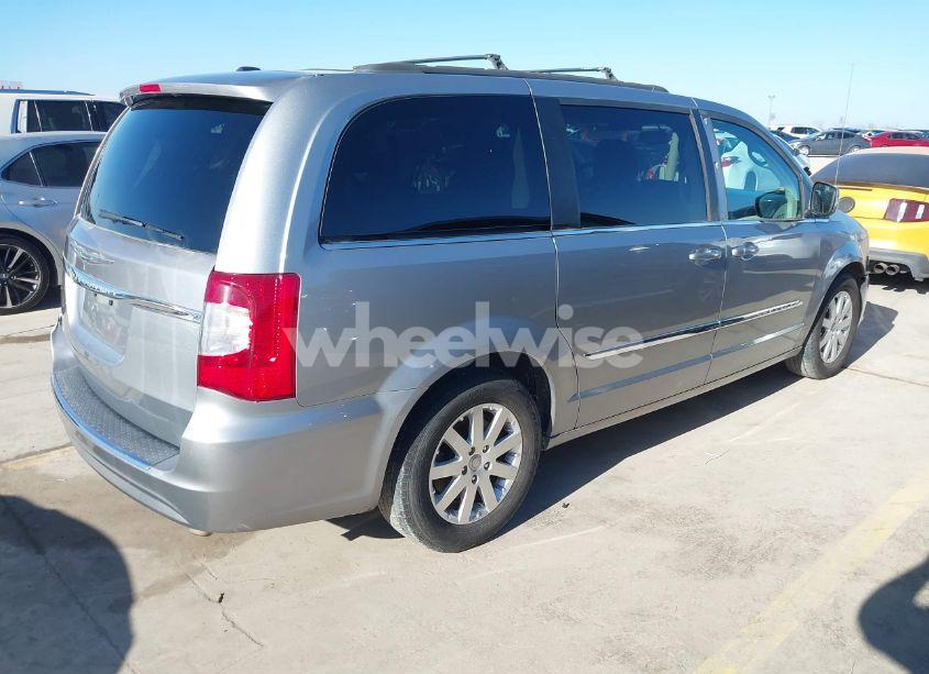 Photo 4 of 2014 Chrysler Town & COUNTRY TOURING (VIN 2C4RC1BGXER123767)