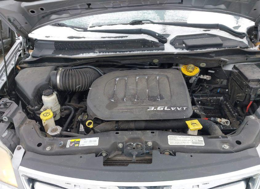 Photo 10 of 2014 Chrysler Town & COUNTRY TOURING (VIN 2C4RC1BGXER165100)