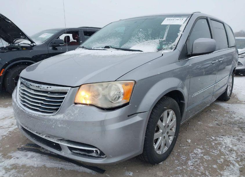 Photo 2 of 2014 Chrysler Town & COUNTRY TOURING (VIN 2C4RC1BGXER165100)