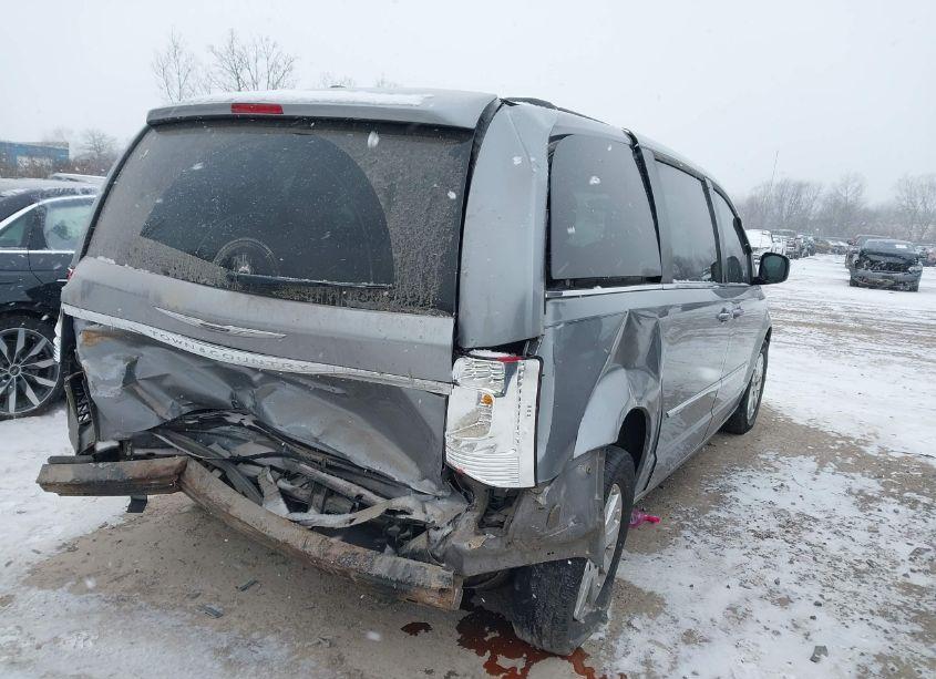 Photo 4 of 2014 Chrysler Town & COUNTRY TOURING (VIN 2C4RC1BGXER165100)