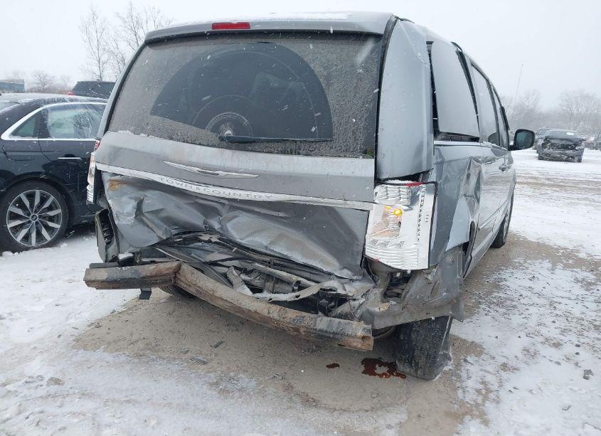 Photo 6 of 2014 Chrysler Town & COUNTRY TOURING (VIN 2C4RC1BGXER165100)