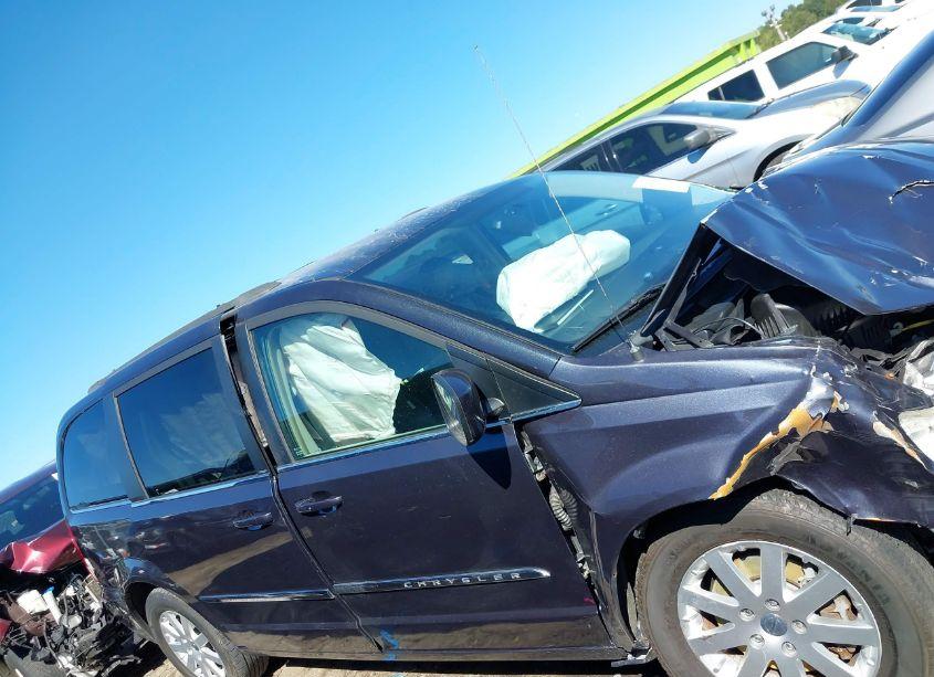 Photo 12 of 2014 Chrysler Town & COUNTRY TOURING (VIN 2C4RC1BGXER184486)