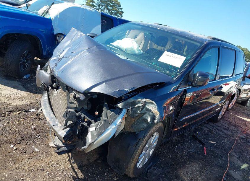 Photo 2 of 2014 Chrysler Town & COUNTRY TOURING (VIN 2C4RC1BGXER184486)