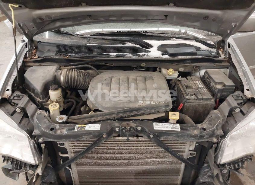 Photo 10 of 2014 Chrysler Town & COUNTRY TOURING (VIN 2C4RC1BGXER255508)