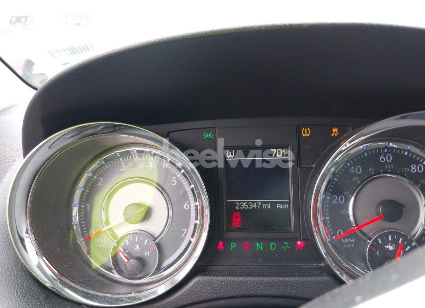 Photo 7 of 2014 Chrysler Town & COUNTRY TOURING (VIN 2C4RC1BGXER255802)