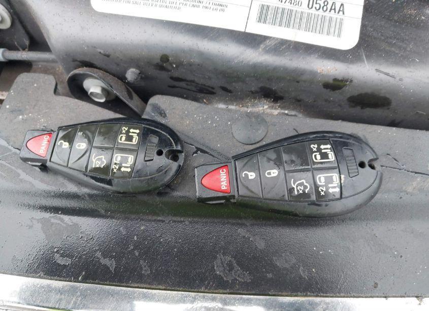 Photo 11 of 2014 Chrysler Town & COUNTRY TOURING (VIN 2C4RC1BGXER258618)