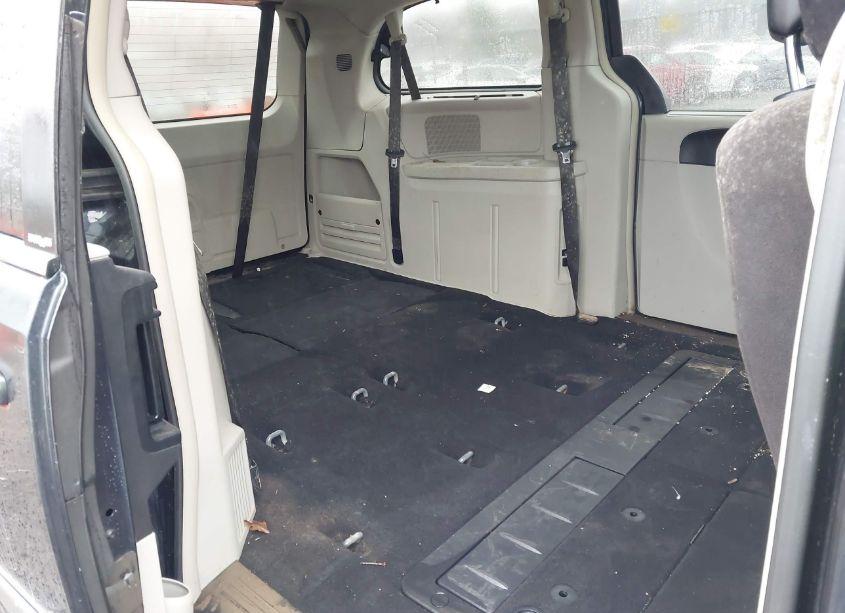 Photo 8 of 2014 Chrysler Town & COUNTRY TOURING (VIN 2C4RC1BGXER258618)