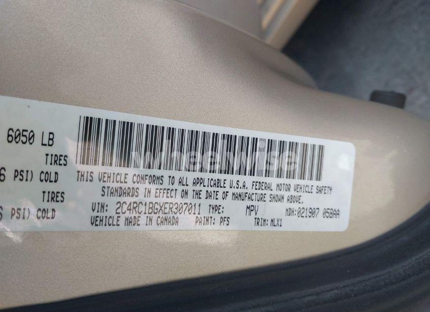 Photo 9 of 2014 Chrysler Town & COUNTRY TOURING (VIN 2C4RC1BGXER307011)