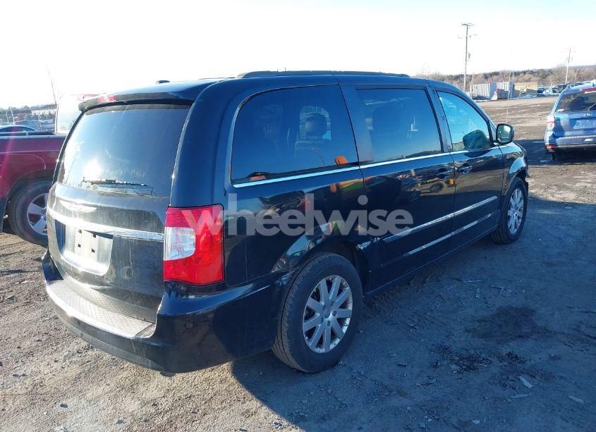 Photo 4 of 2014 Chrysler Town & COUNTRY TOURING (VIN 2C4RC1BGXER314735)