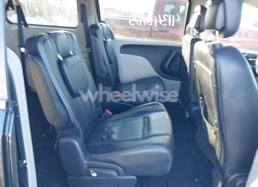 Photo 8 of 2014 Chrysler Town & COUNTRY TOURING (VIN 2C4RC1BGXER314735)