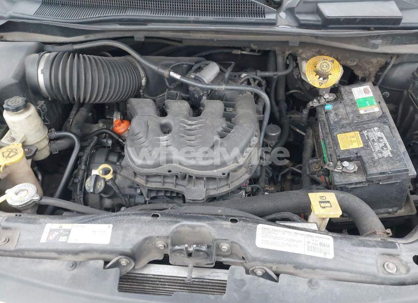 Photo 10 of 2014 Chrysler Town & COUNTRY TOURING (VIN 2C4RC1BGXER348108)