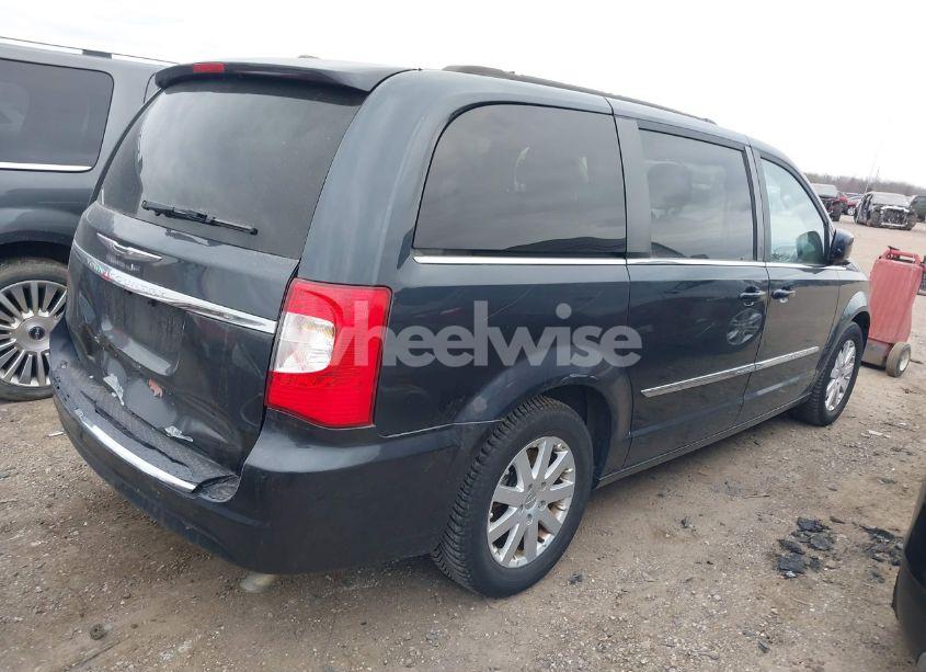 Photo 4 of 2014 Chrysler Town & COUNTRY TOURING (VIN 2C4RC1BGXER348108)