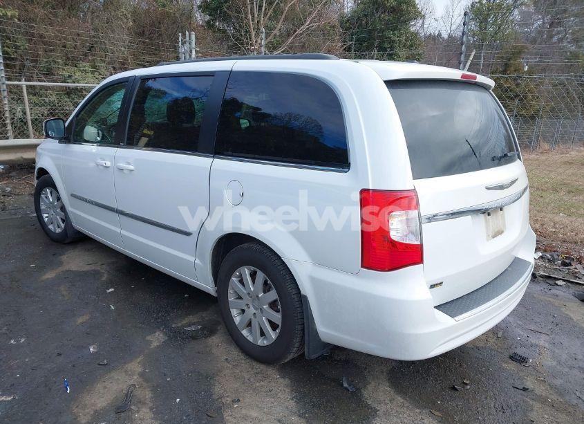 Photo 3 of 2014 Chrysler Town & COUNTRY TOURING (VIN 2C4RC1BGXER348433)